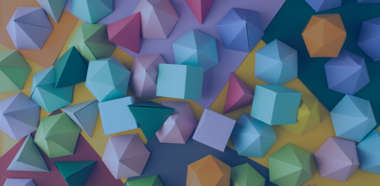 origami multicouleur carré polygone triangle